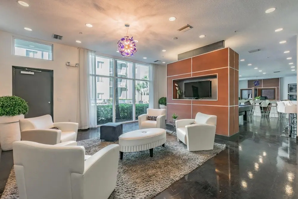 Channelside Apartment BC-320