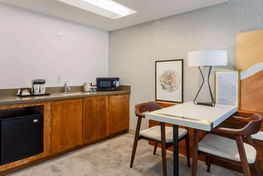 DoubleTree Suites by Hilton Hotel Sacramento - Rancho Cordova