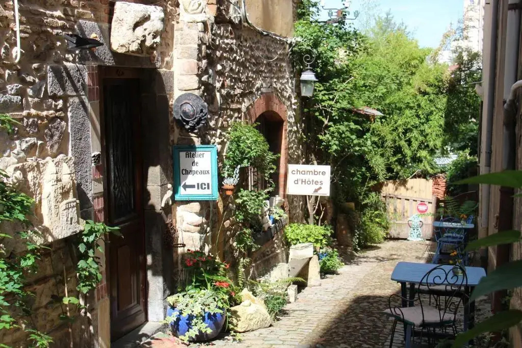Les Ateliers d'Art Modiste et formier