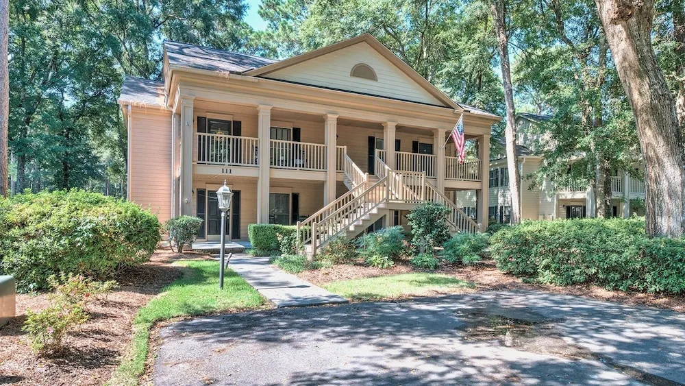 Golf Getaway, Special Event, Family Vacation Or Business Retreat 2 Bedroom Condo by Peace Vacations