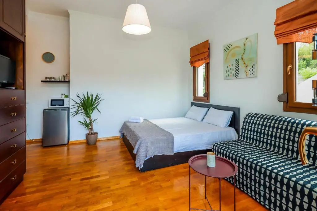 Villa Acropolis Serres With Parking Next to Center