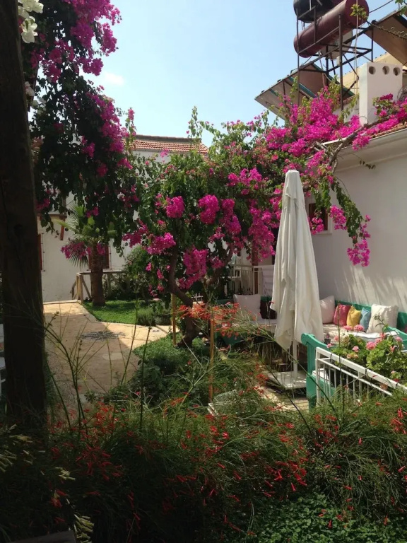 The White House Kalkan