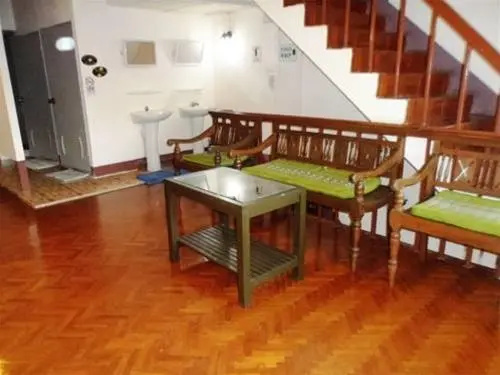Huen Panicha Guesthouse