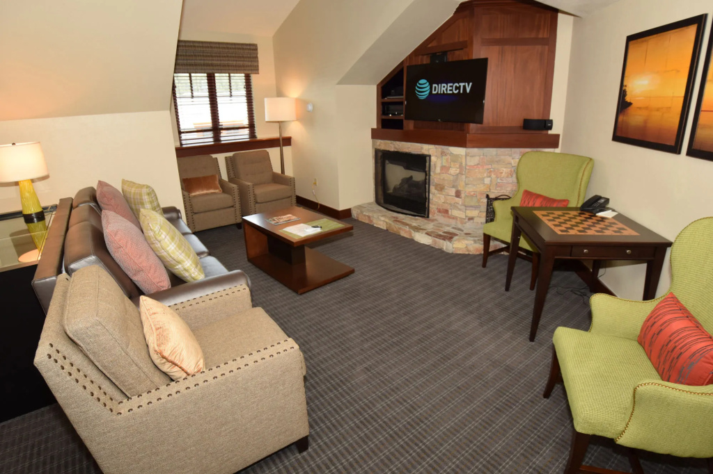 Heavenly Village Condos - Grand Residence