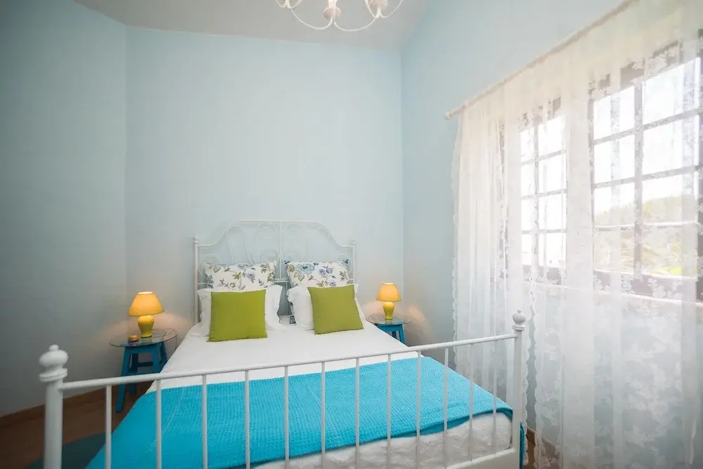 Ericeira Villa Surf Camp Hostel
