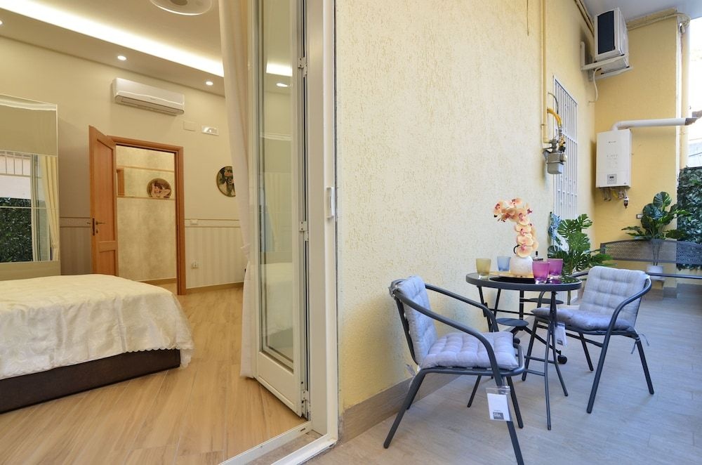 CASERTA DELUXE BIS