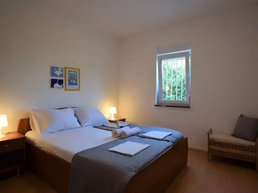 Island Escape With Pool