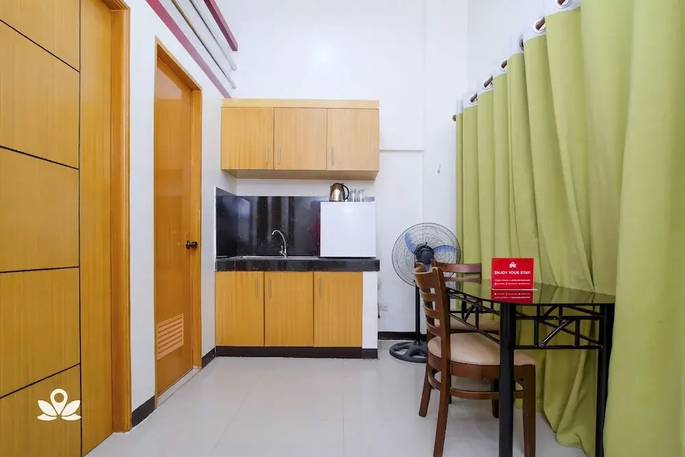 ZEN Rooms Time Travellers Makati