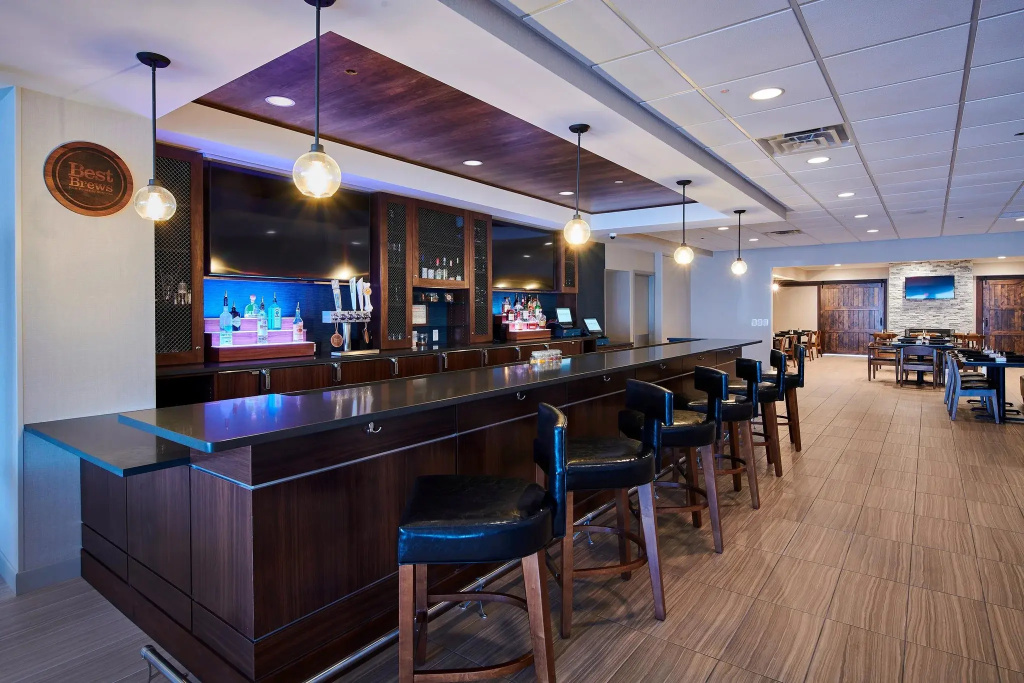 Four Points by Sheraton Cleveland-Eastlake