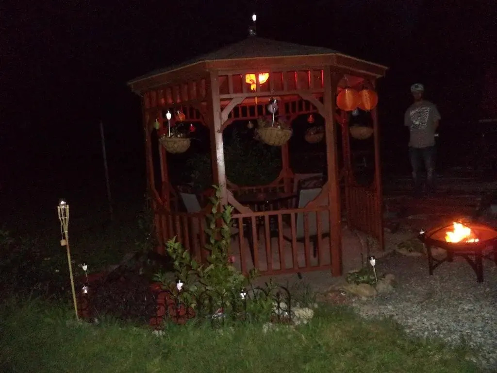 Springmount Motel