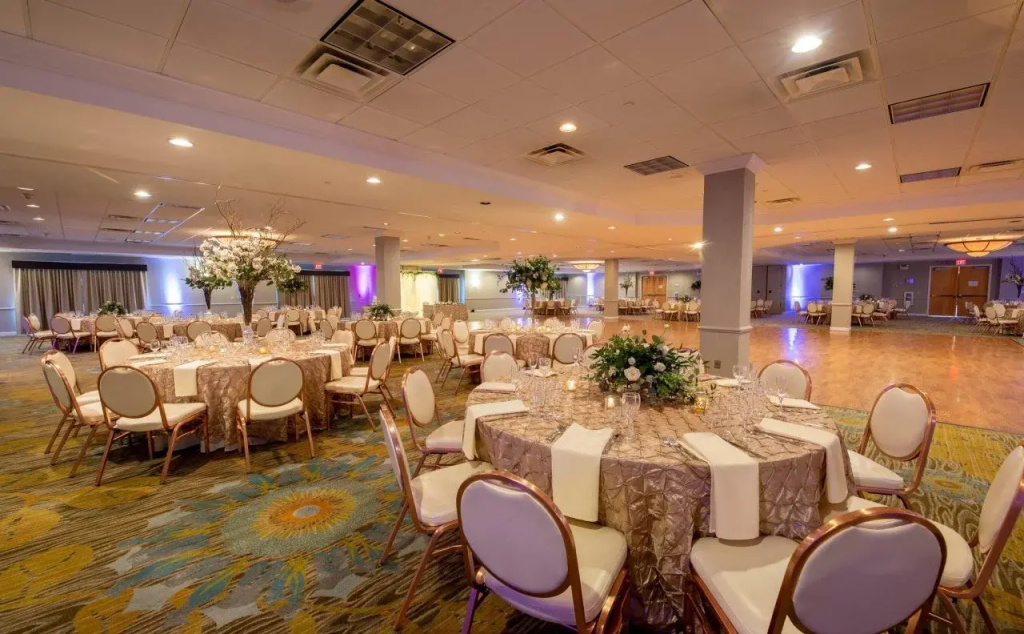 Отель Манахавкина Holiday Inn Manahawkin