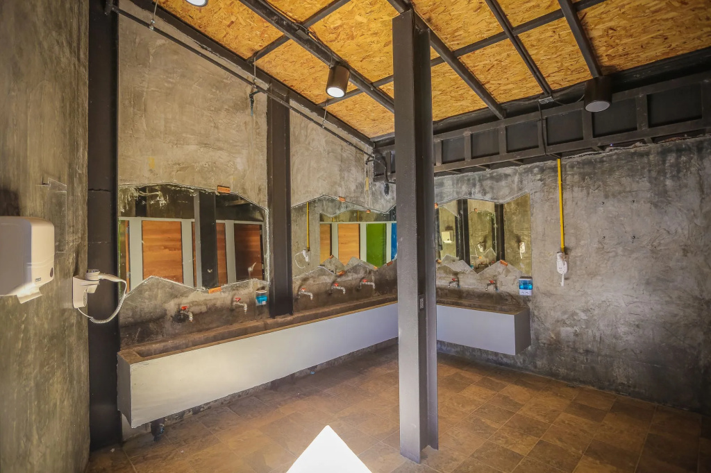 Paradise Beach Backpackers Hostel