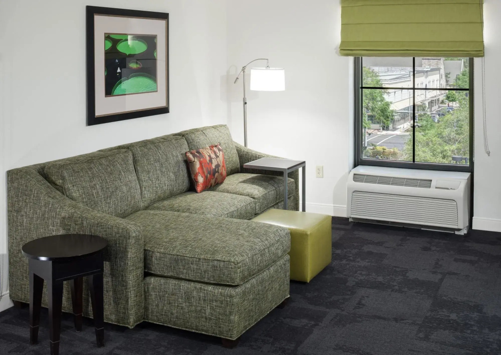 Hampton Inn & Suites Gainesville Downtown