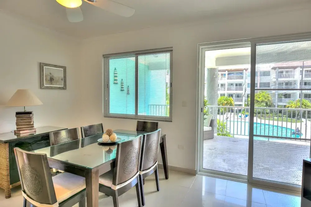 Unique Apartment With Pool View and few Steps Away From The Beach