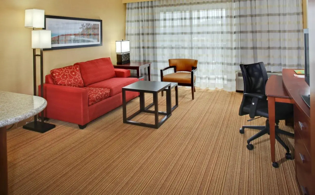 Courtyard by Marriott Boone