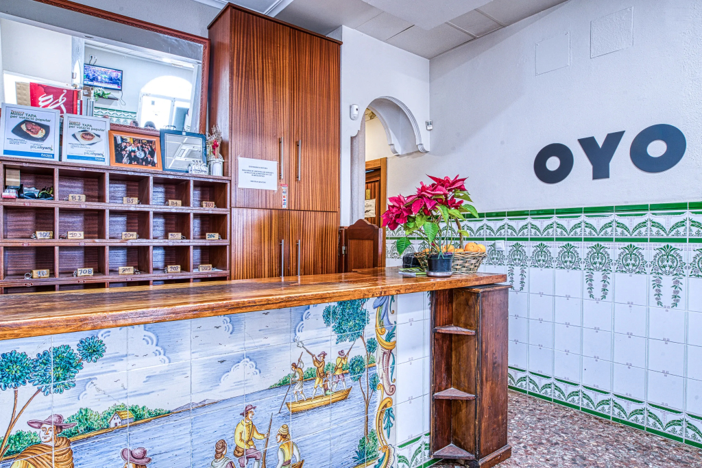 OYO Hostal Nova Picanya