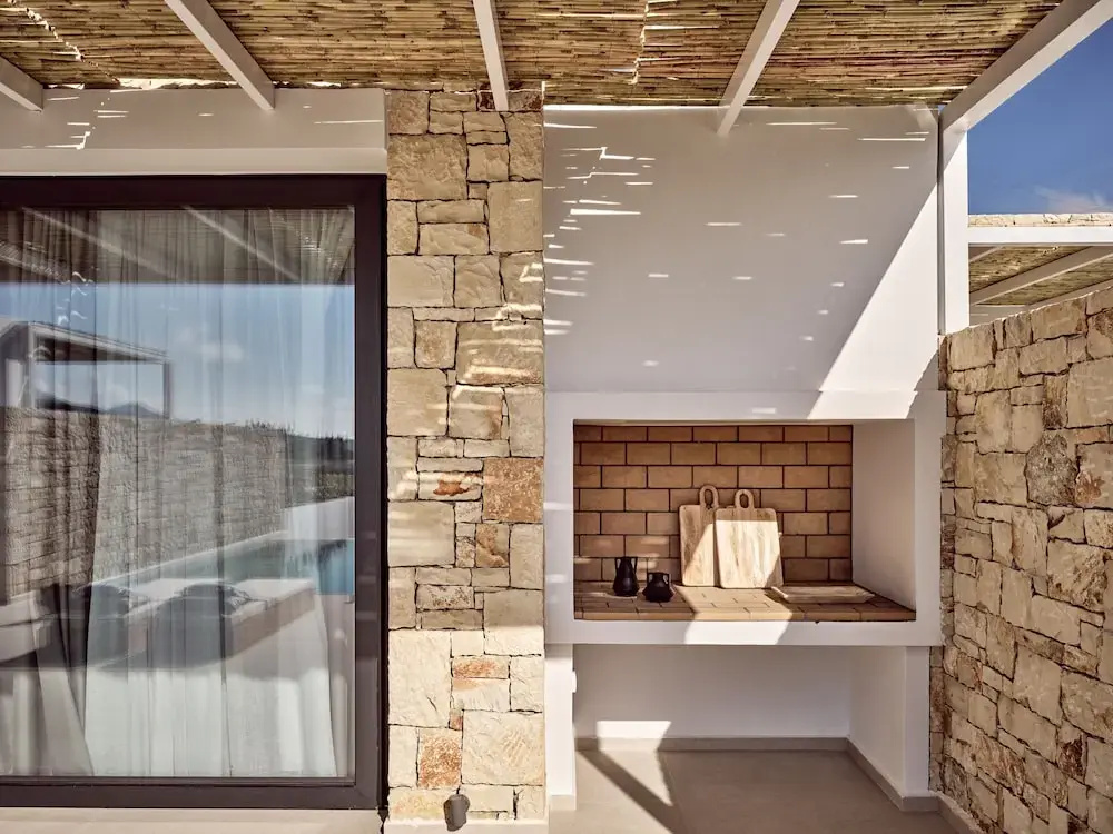 The Sall Suites Complex A - Open Plan Suites with Private Pool