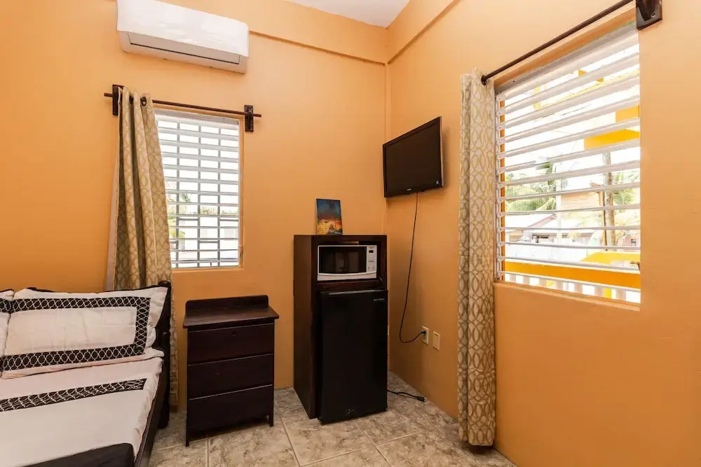 San Pedro Studios and Suites