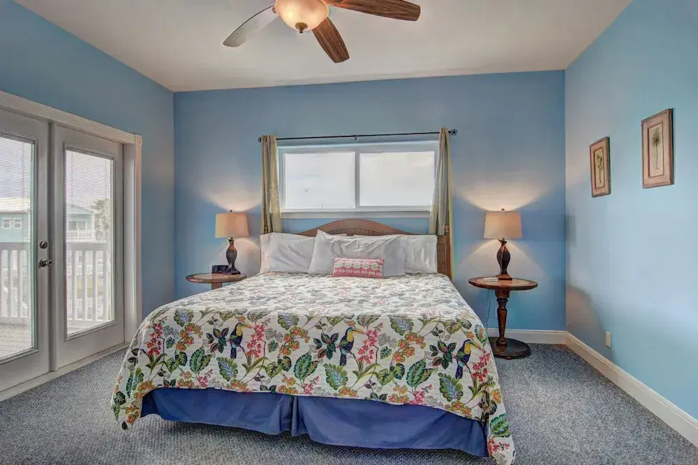 Casa Las Palmas - Pet Friendly! Boardwalk to the Beach!