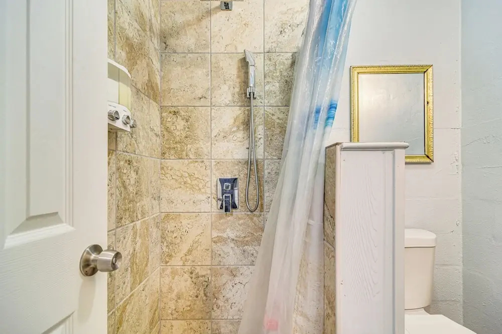 1 Mi to Downtown: Clearwater Apt w/ Private Patio!