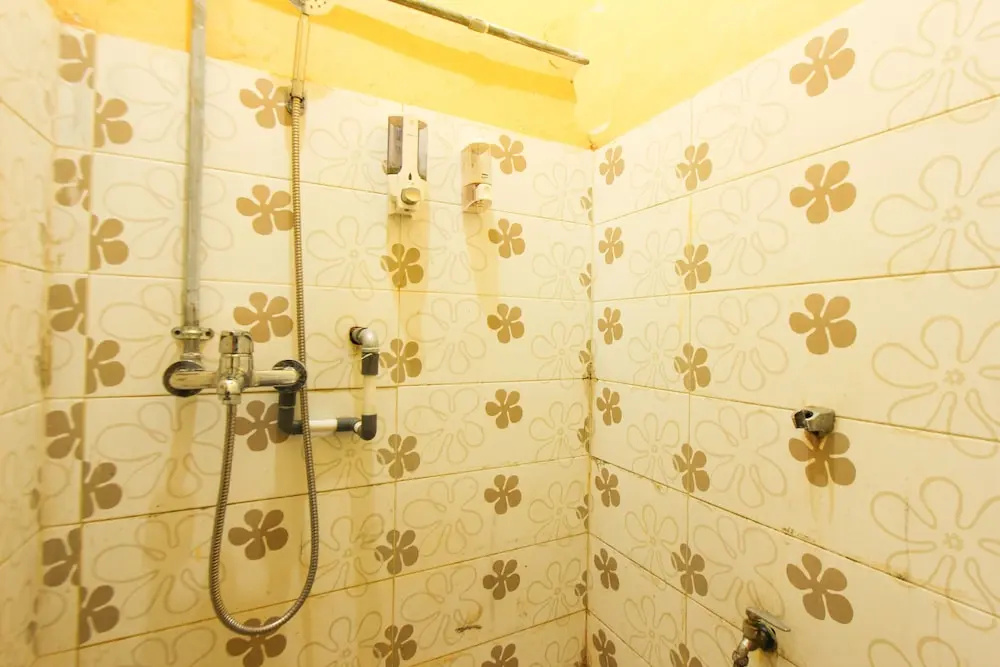 OYO 1721 A. Yani 95 Residence