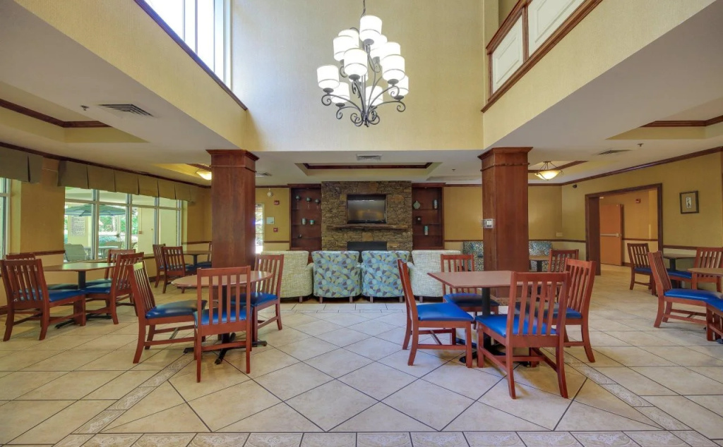 Holiday Inn Express & Suites Sylva - Western Carolina Area by IHG
