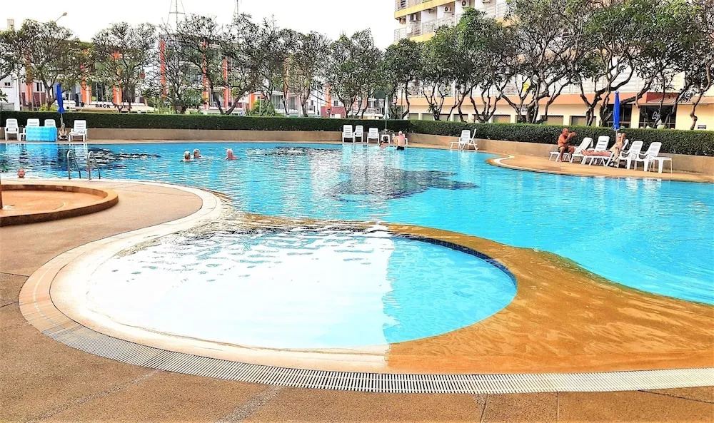 Jomtien Beach Condominium A2 Studio Apartment Pattaya