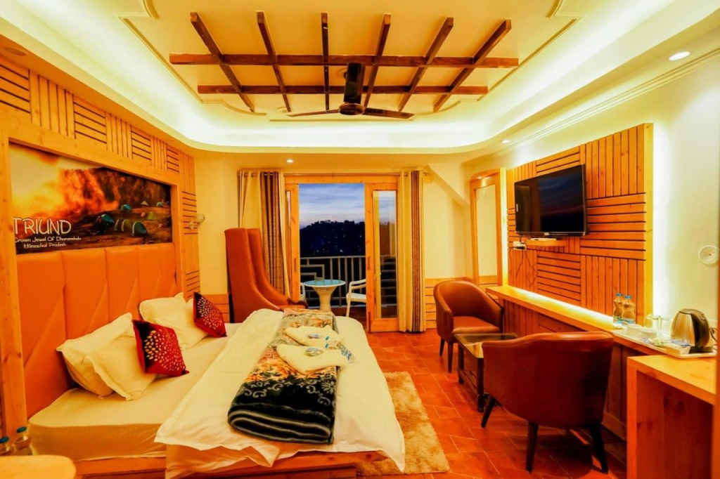 Lord Krishna Boutique Stay