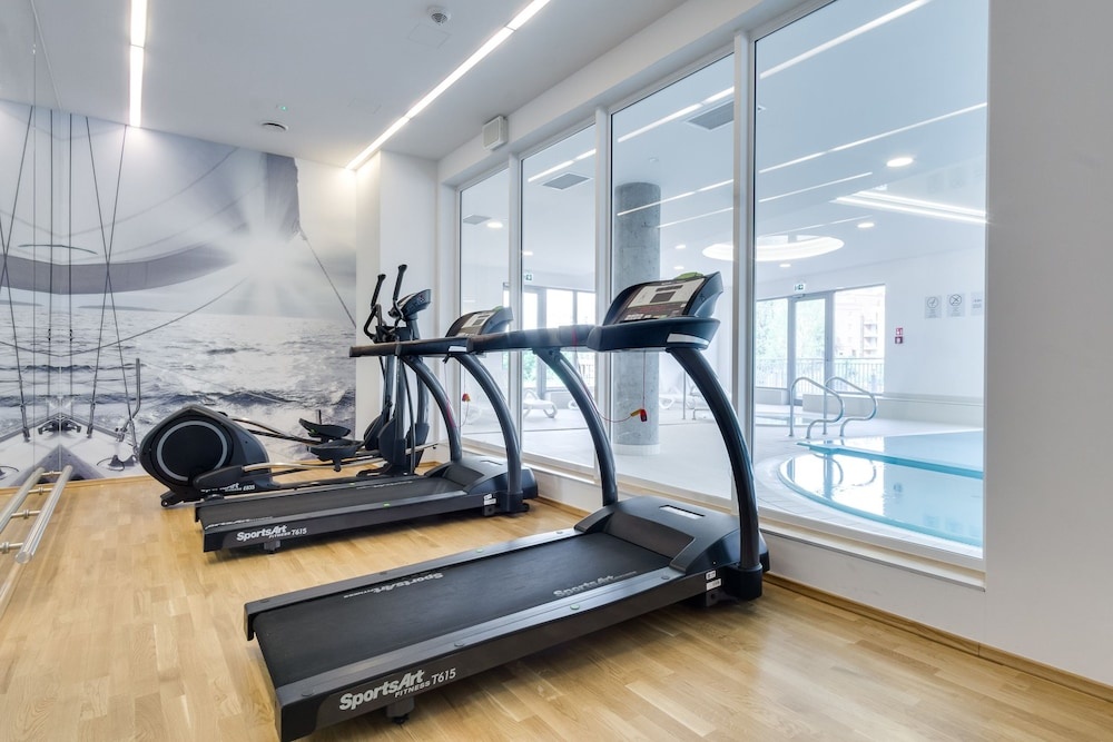Elite Apartments Waterlane Pool Access