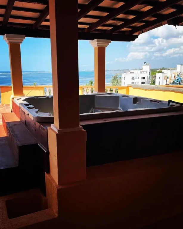 The Penthouse Waterfronts