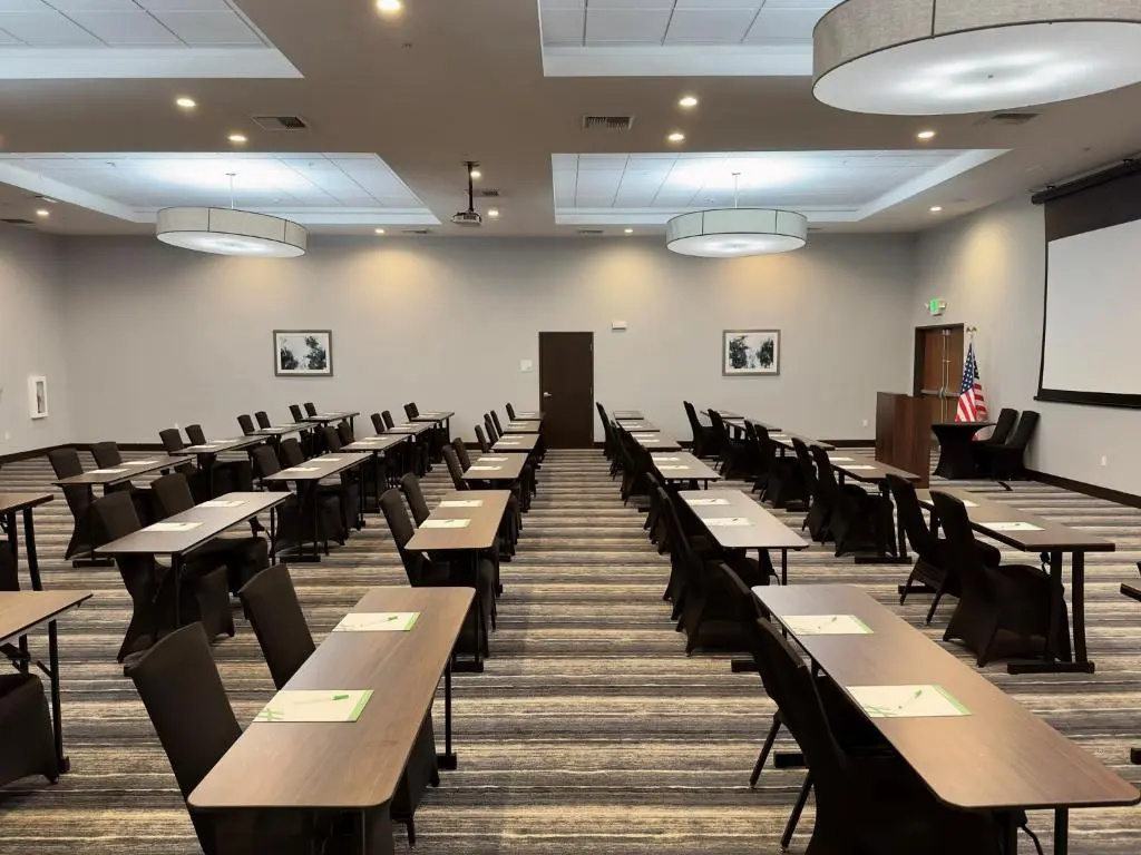 Holiday Inn Carlsbad by IHG