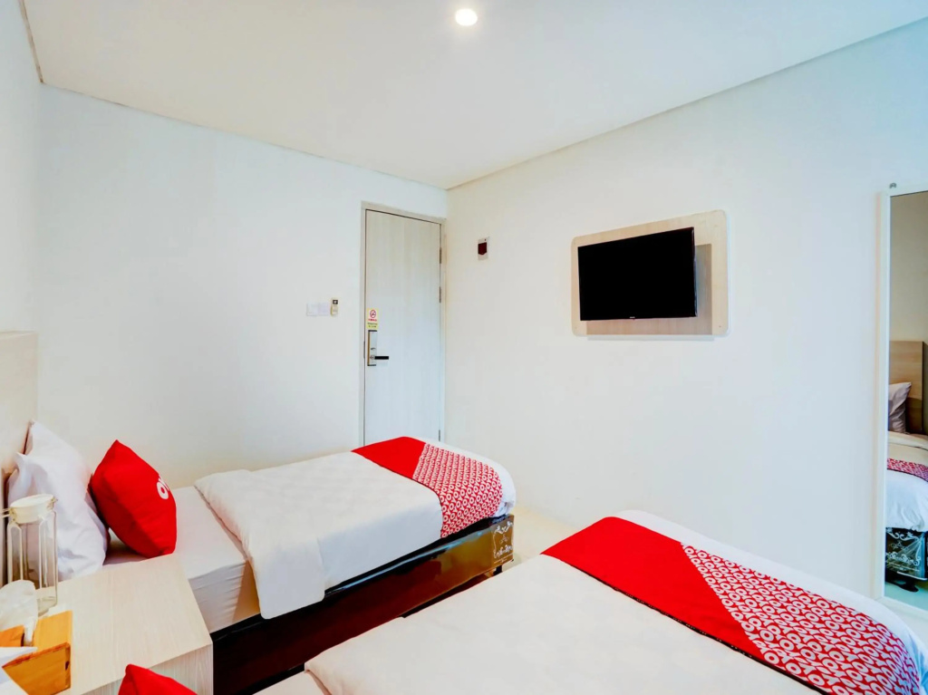 LG Hotel Jember