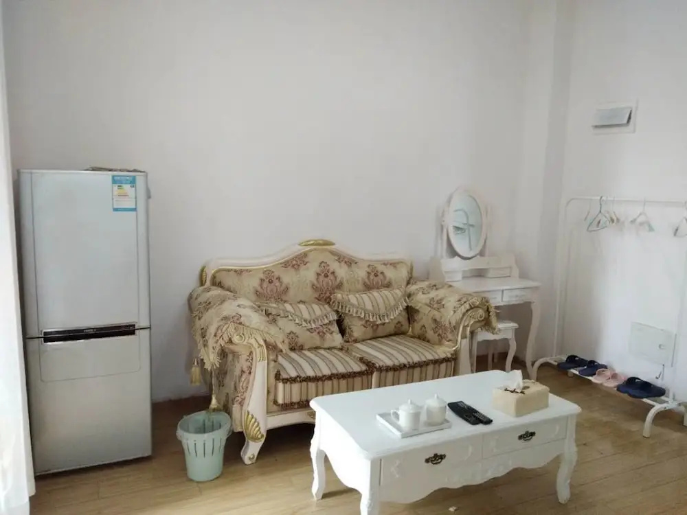 Wuhan Loving Home Apartment