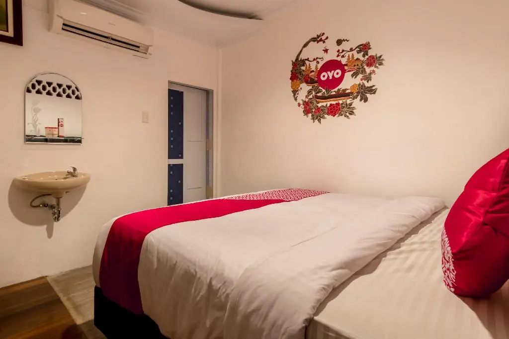 OYO 619 Naufal Guest House Syariah