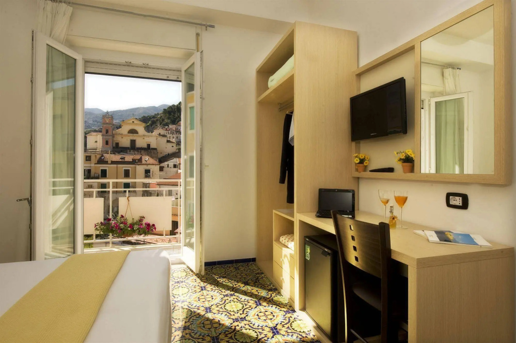 Hotel Torre Di Milo