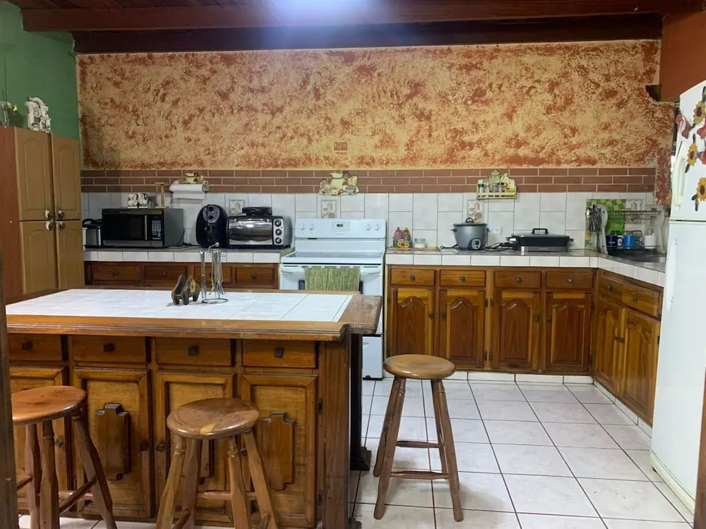 Gardens House, Airport Juan Santamaría, Alajuela, San José