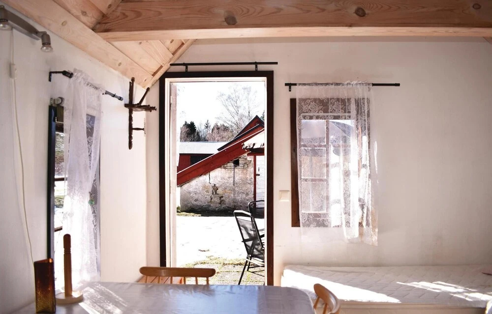 3 Bedroom Beautiful Home In Löttorp