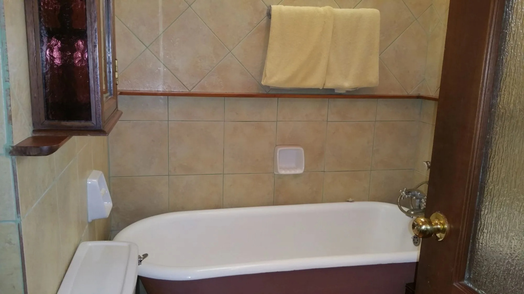 Woodmere Grand Hotel & Serviced Apartments