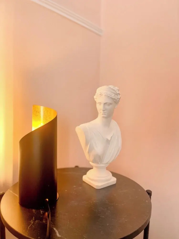 Flame B&B - Elegant Rooms
