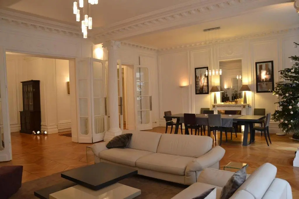 Prestigious Appartement Trocadero