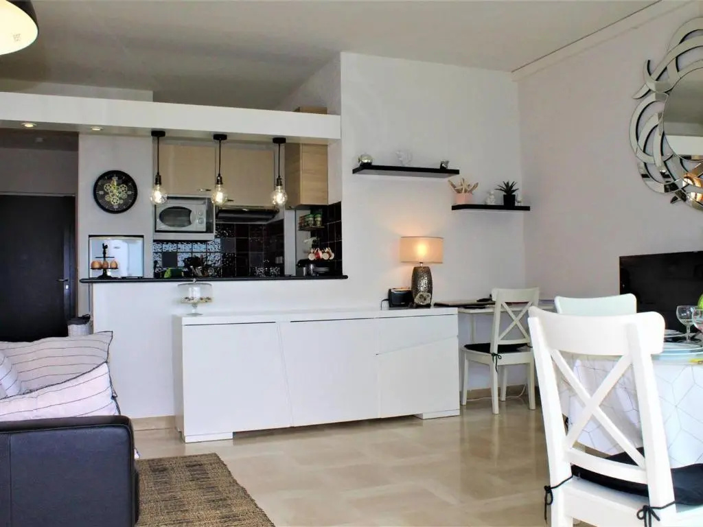 Appartement Villeneuve-Loubet, 2 pièces, 4 personnes - FR-1-252A-82