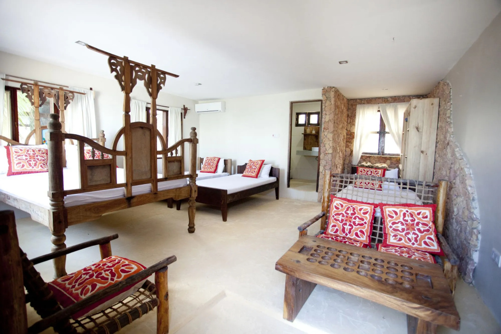 Coral Rocks Hotel & Restaurant