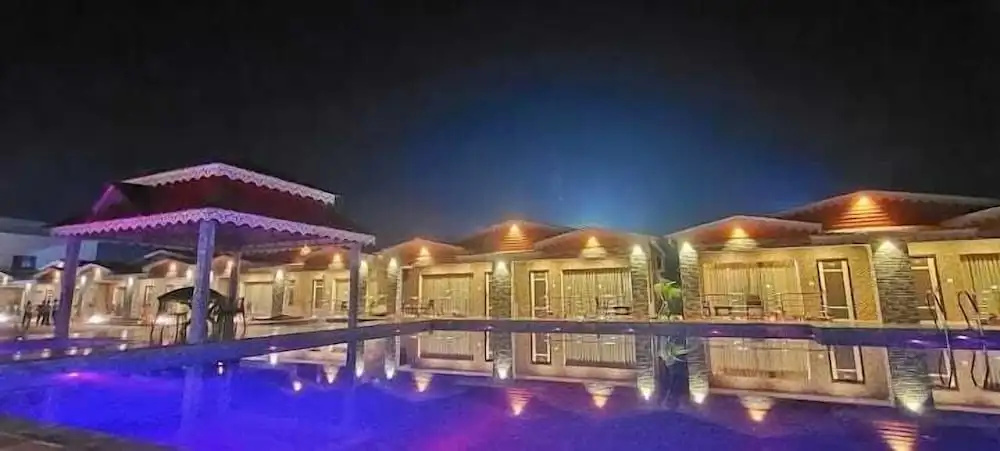 Llyods Beach Resort