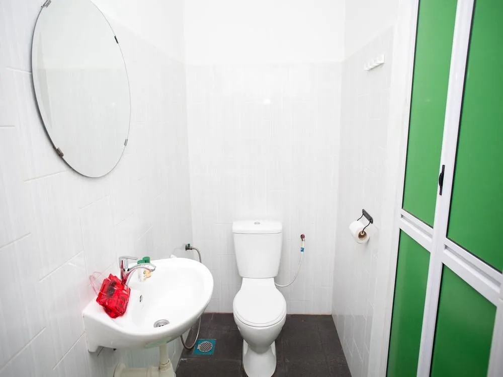 OYO 221 Olive Hotel