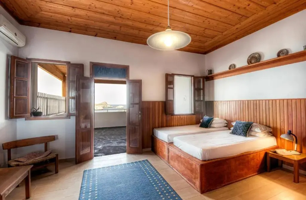 Thea Villas and Suite