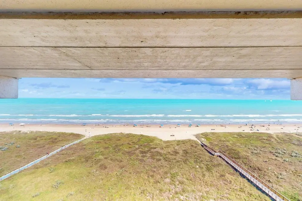 Beachfront 2BR on 10th Fl: Suntide III - Unit 1004