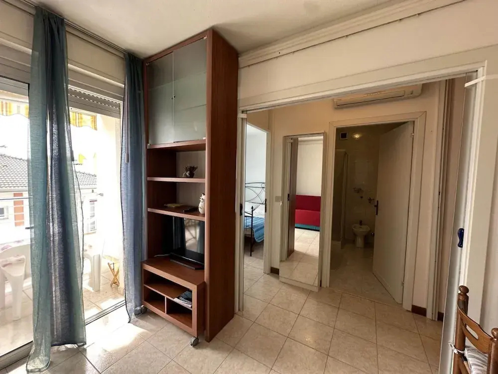 Flat With Side sea View Just Steps From the Beach