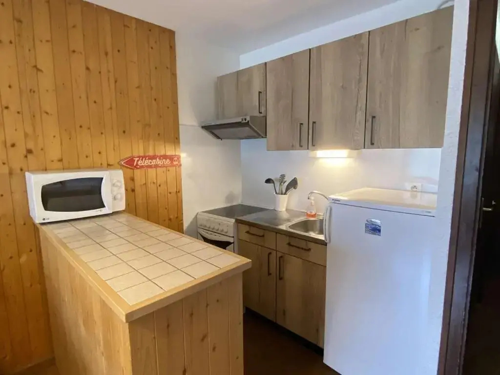 Appartement Le Grand-Bornand, 1 pièce, 4 personnes - FR-1-241-37