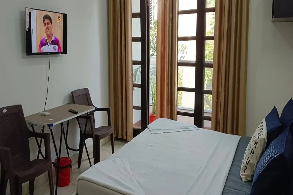 Singh Deluxe Inn