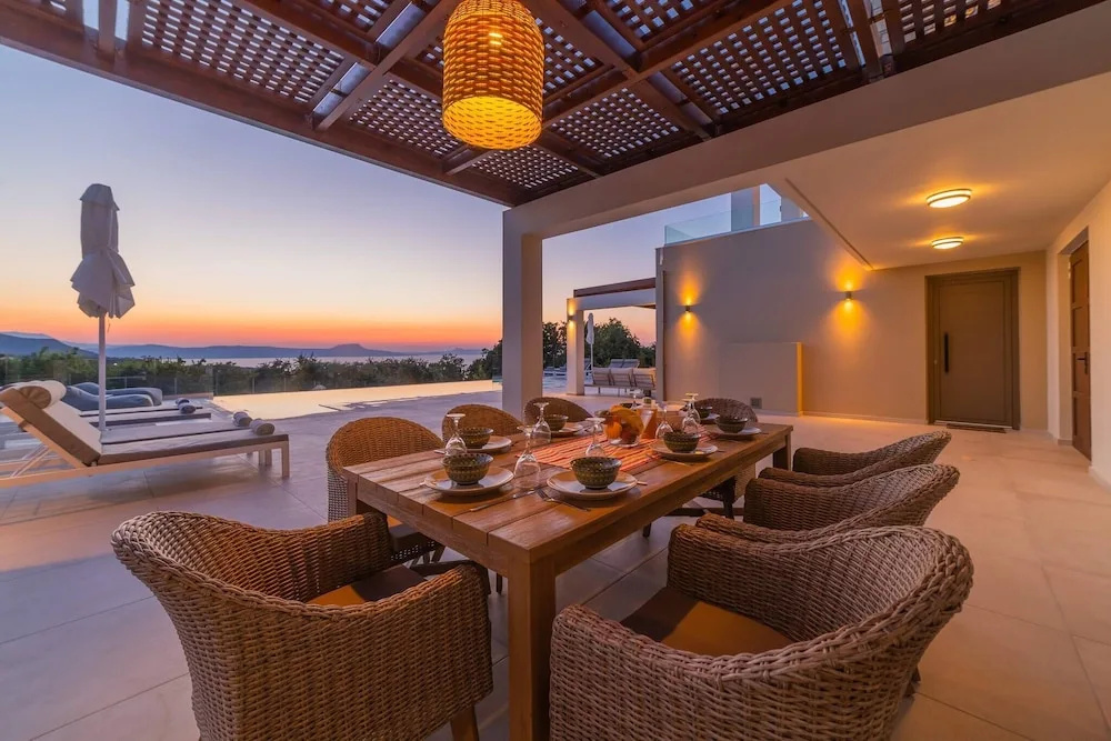 Carpe Diem Villa - Luxurious, 1,5km From The Beach
